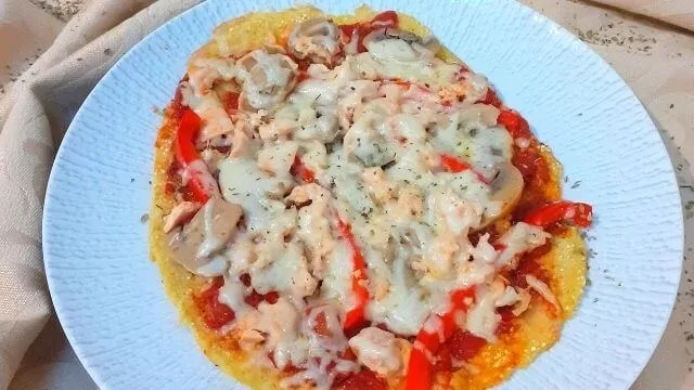 Pizza Saudável de Tapioca e Salmão