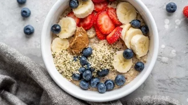 Pequeno almoço de quinoa rápido