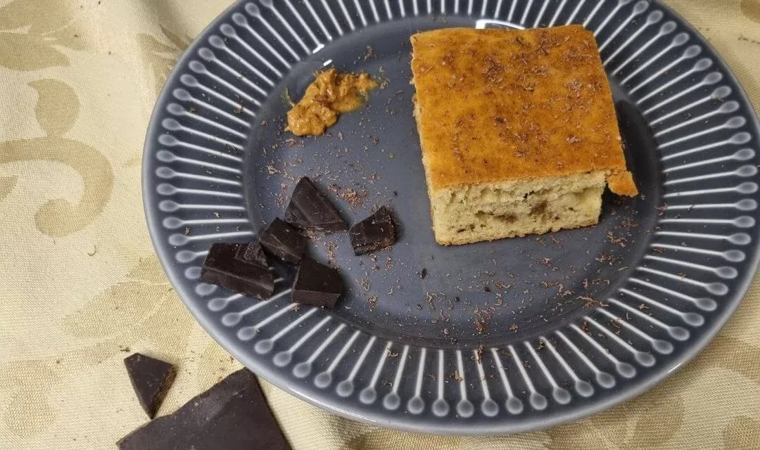 Receita de Bolo de Manteiga de amendoim com chocolate negro